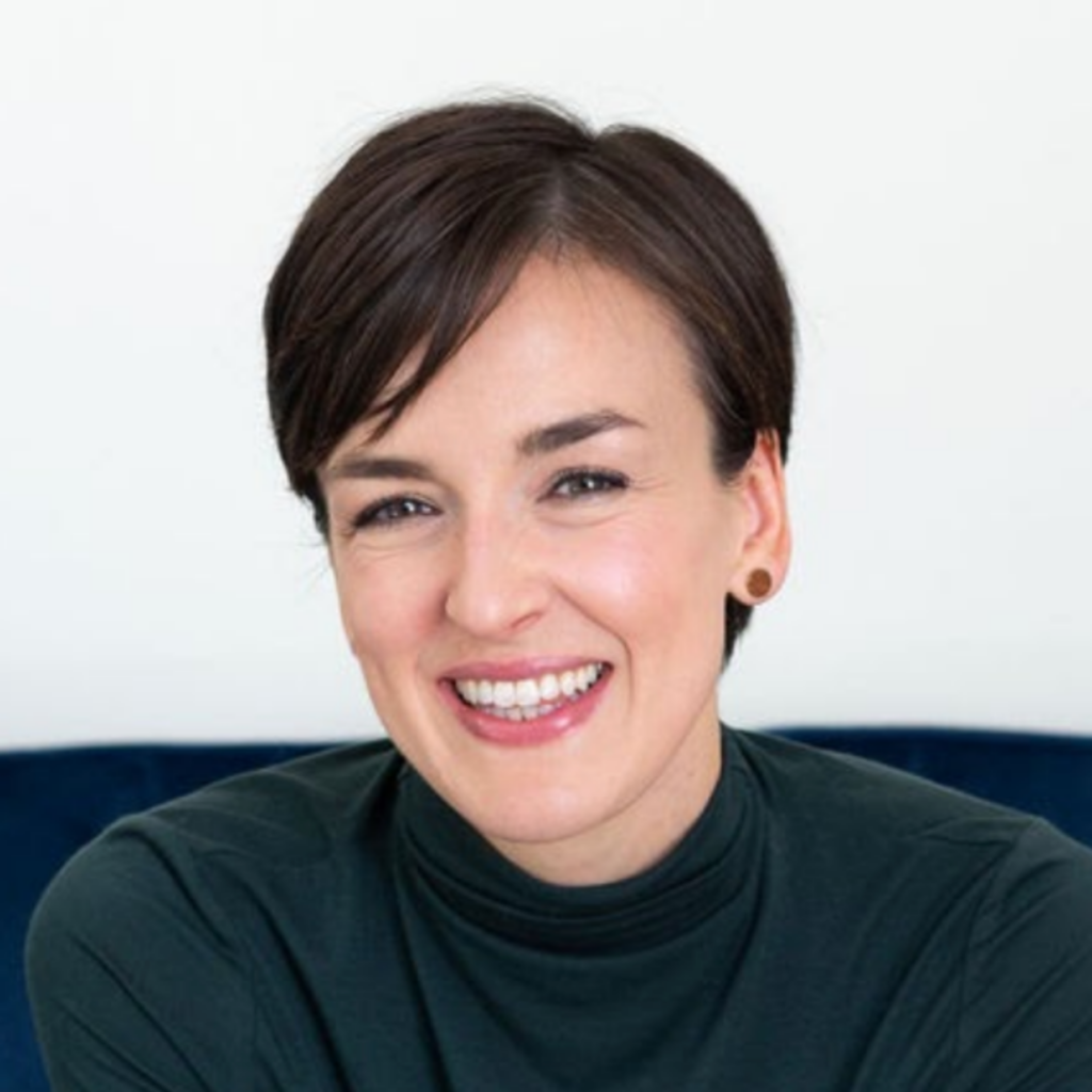 Joanna Wiebe headshot